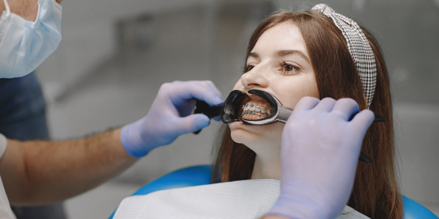 Invisalign-vs-Traditional-Braces